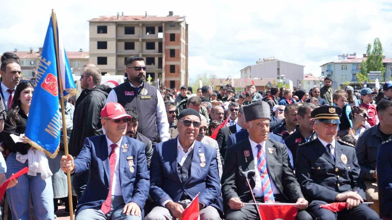Muş'ta 19 Mayıs Coşkusu: Törenler, Gösteriler ve Gençlik Vurgusu