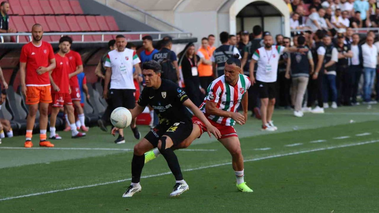 Muşspor, İzmir takımlarına karşı play-off başarısını sürdürüyor