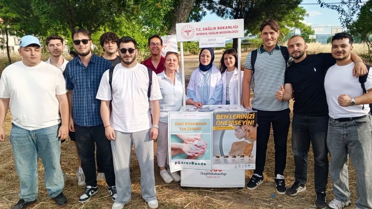 Nazilli’de üniversite öğrencilerine cilt kanseri ve sigaranın zararları anlatıldı