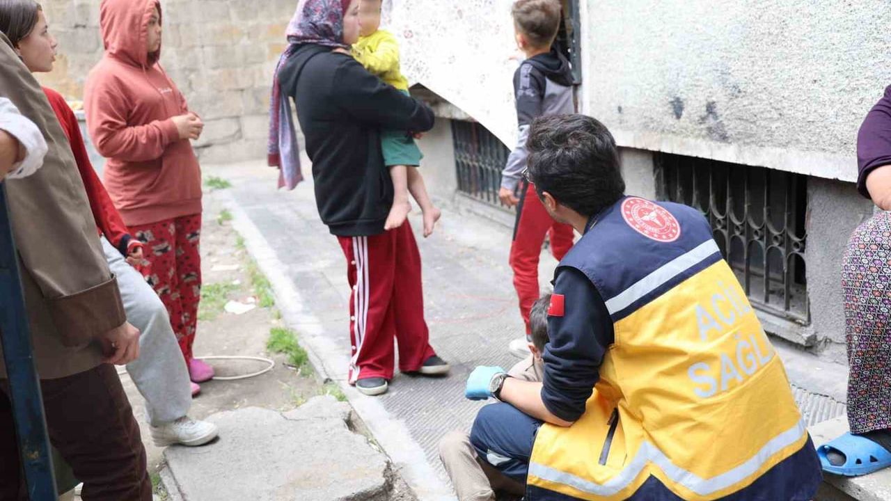 Nevşehir'de iki kardeş balkondan düşerek yaralandı