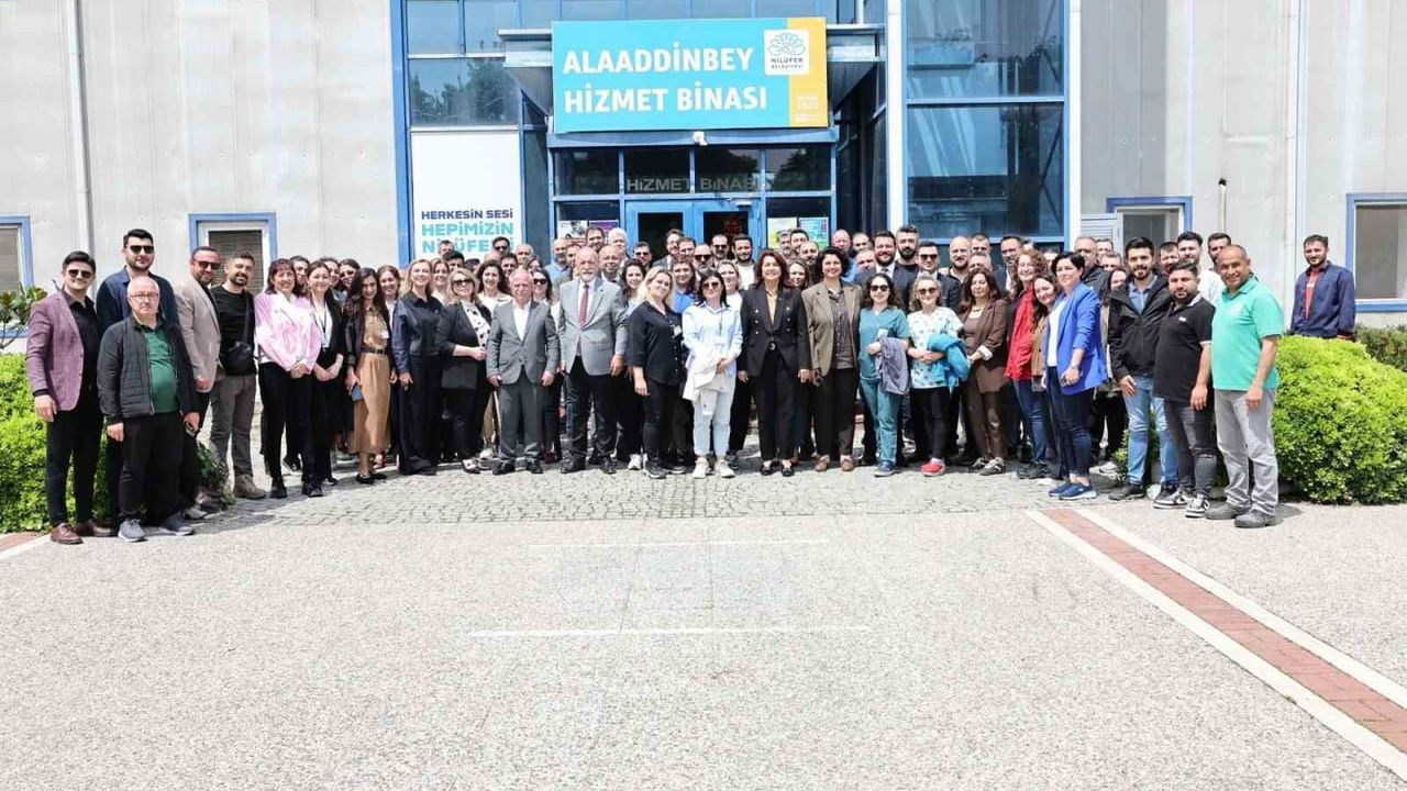 Nilüfer Belediyesi personeli Kurban Bayramı öncesi bayramlaştı