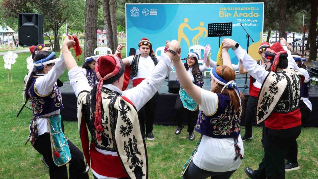 Nilüfer’de "Farklılıklarımızla Bir Arada" Atapark Etkinliği engelli bireylerin üretkenliğini öne çıkardı