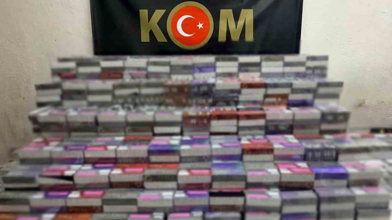 Nusaybin'de 12 bin 780 paket kaçak elektronik sigara kiti ele geçirildi