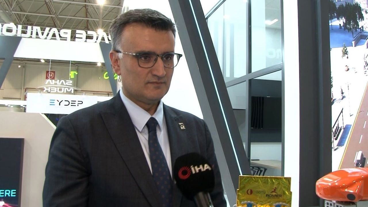 ODTÜ'nün CHERI roverleri SAHA 2026'da sergilendi; Rektör: 'Ay'dan sonra Güneş'e de gitme hedefimiz var'