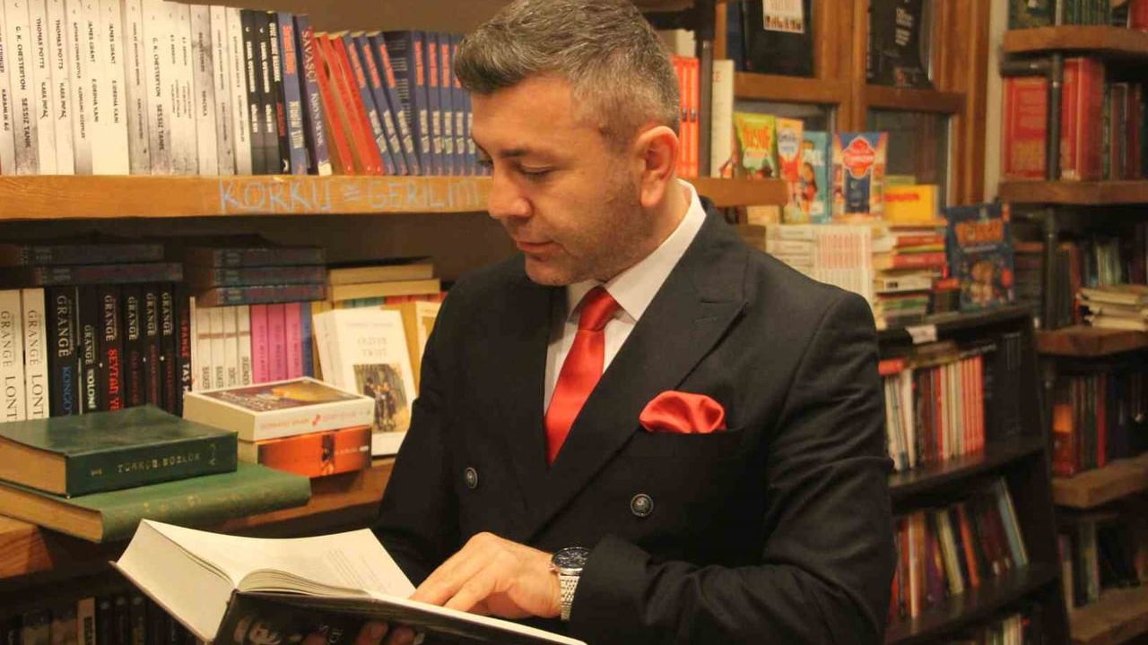 Ordu'lu İngilizce Öğretmeni Muhammet Aydın, Cambridge Ödüllerinde Avrupa Birincisi Seçildi