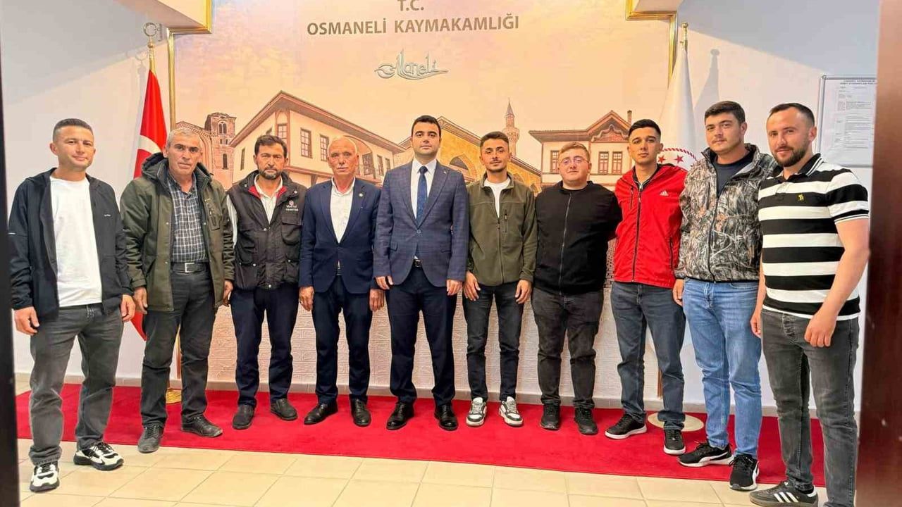 Osmaneli'de köy projeleri değerlendirildi: Akçapınar muhtarı ve Kaymakam görüşmesi