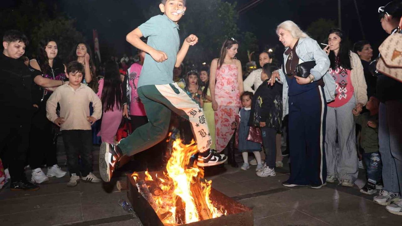 Osmangazi'de Hıdırellez Şenliği Kamberler Parkı'nda Coşkuyla Gerçekleşti
