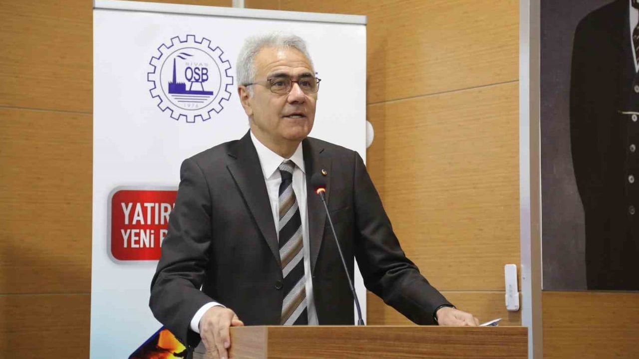 Özdemir: Meslek Liselerine İlgi Artıyor — Sivas'ta Öğrenci-Sektör Buluşmaları-Kariyer Günü