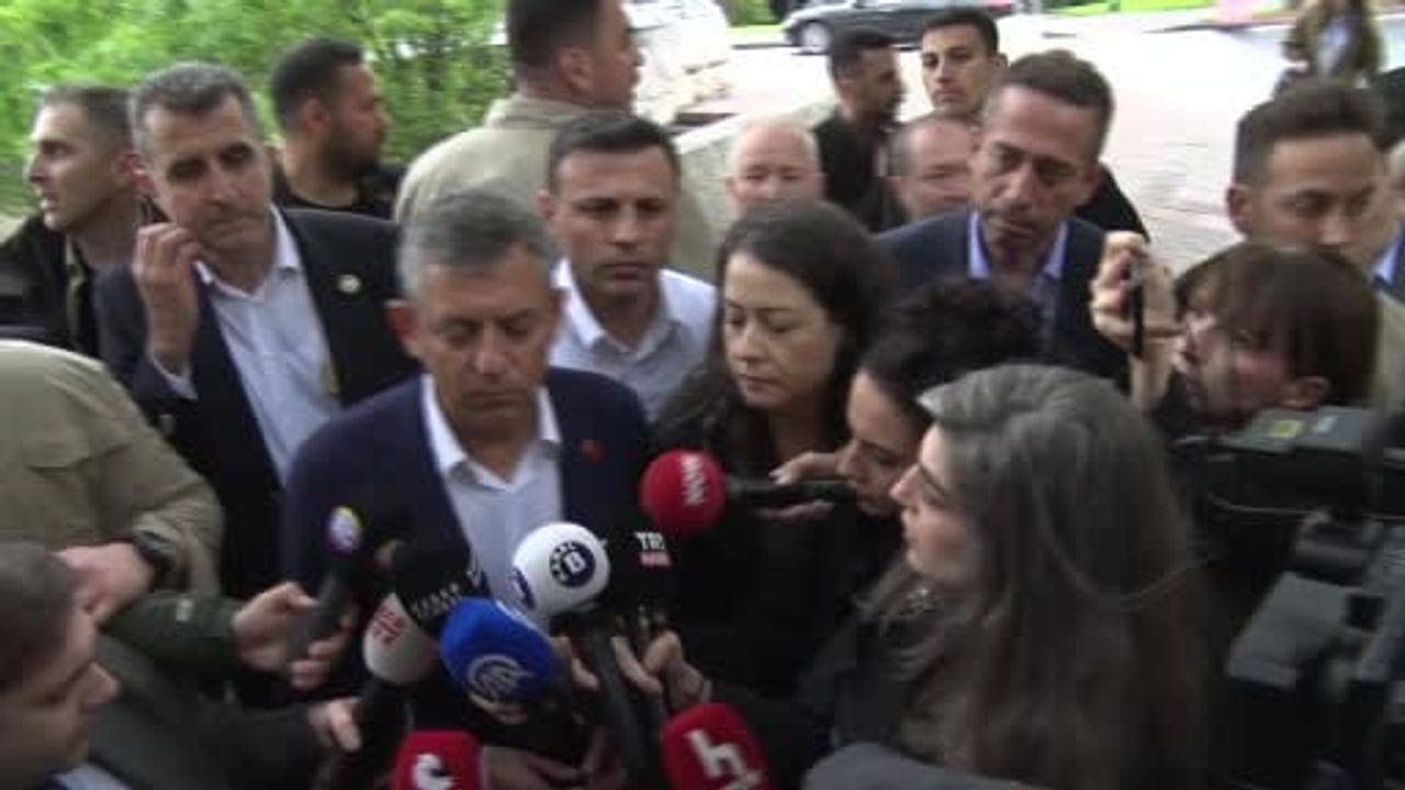 Özgür Özel: 'Bayramda odada durmak yerine meydandayız' — TBMM'de açıklama