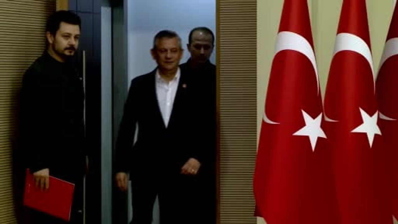 Özgür Özel: Butlan kararına süresi içinde itiraz ettik; hukuki süreç ve parti tutumu belli