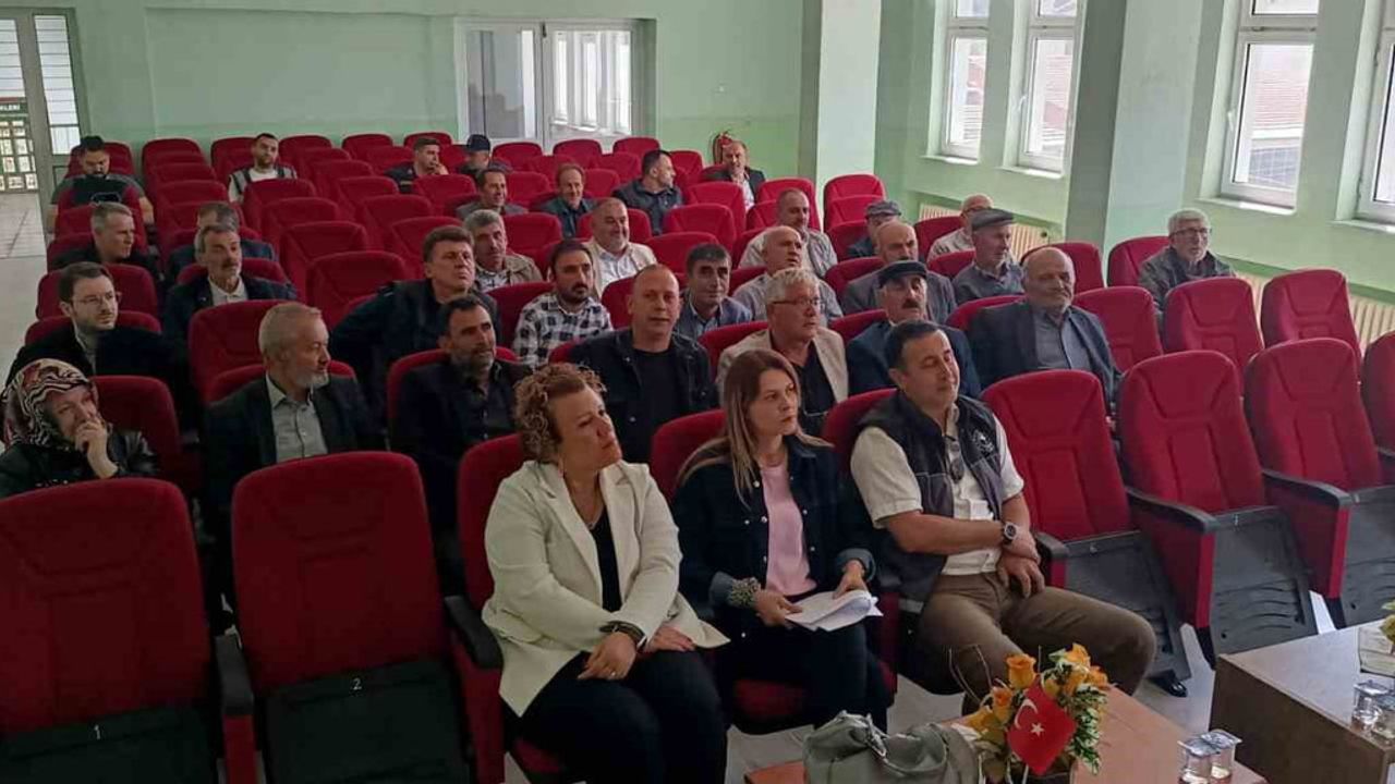 Pazaryeri’nde Muhtarlara Hizmet İçi Eğitim: Kamu Hizmetlerinde Etkinlik ve Koordinasyon