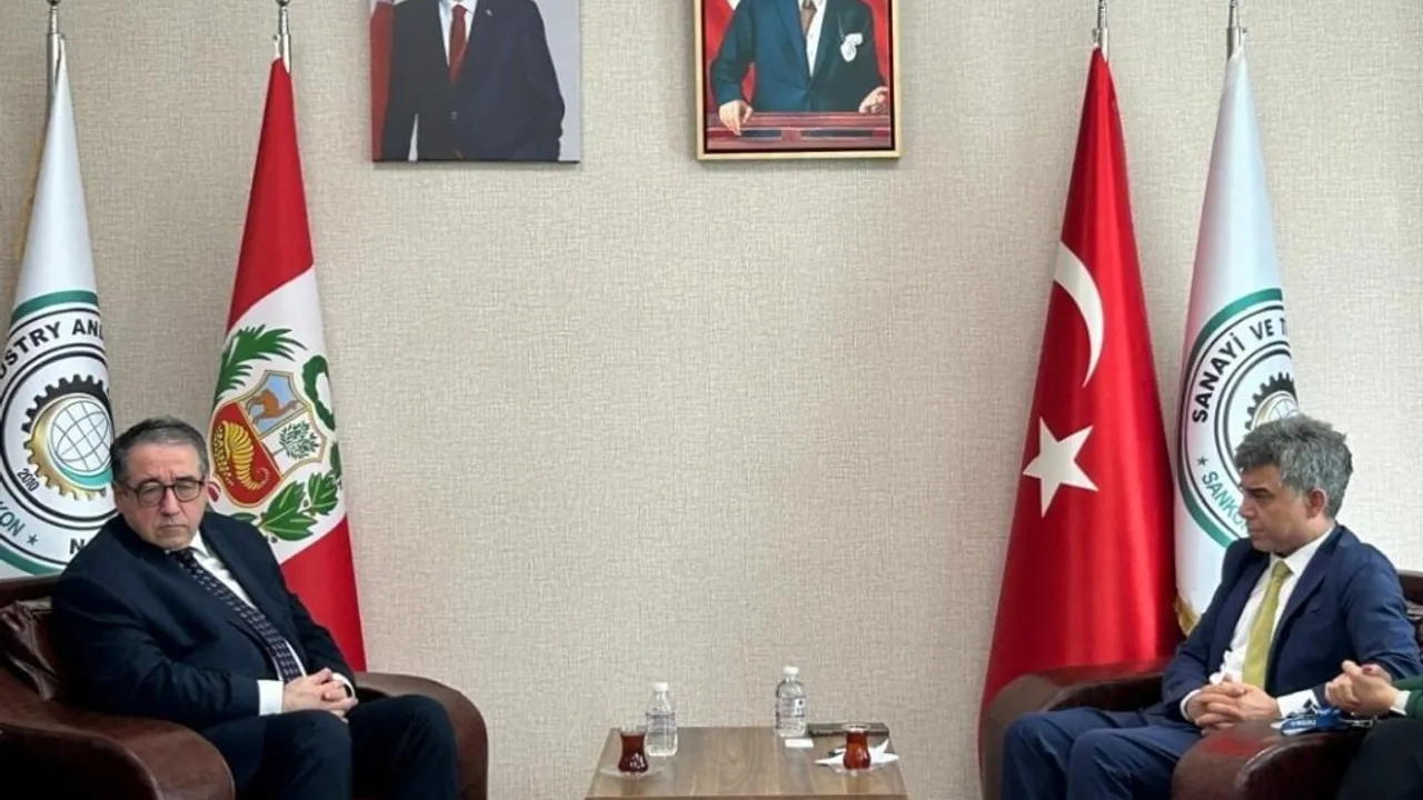 Peru Büyükelçisi Cesar De Las Casas'tan SANKON Ziyareti: Türkiye-Peru Ekonomik İşbirliği Vurgulandı