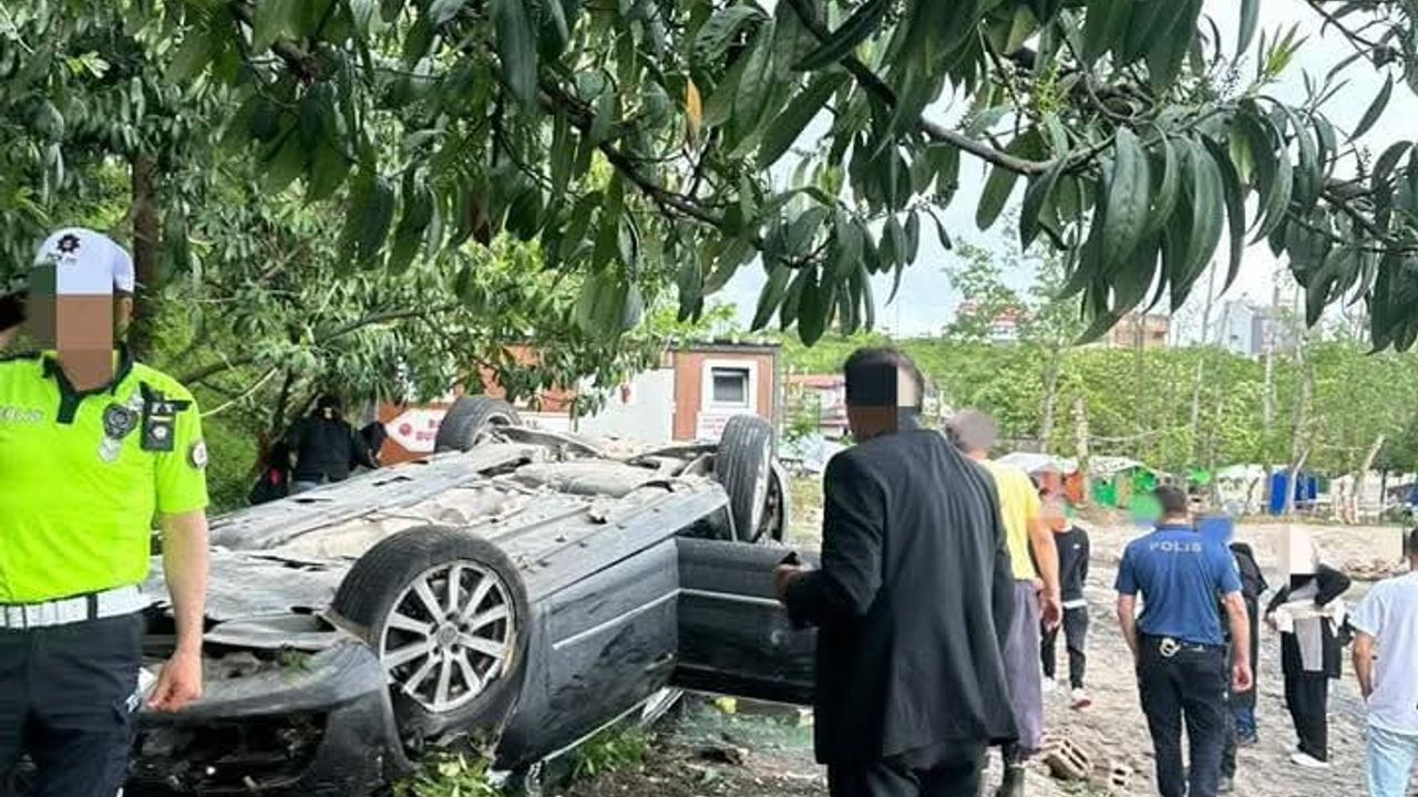 Piraziz'de kediye çarpmamak için manevra yapan araç Eğrice Plajı'na uçtu: 4 yaralı