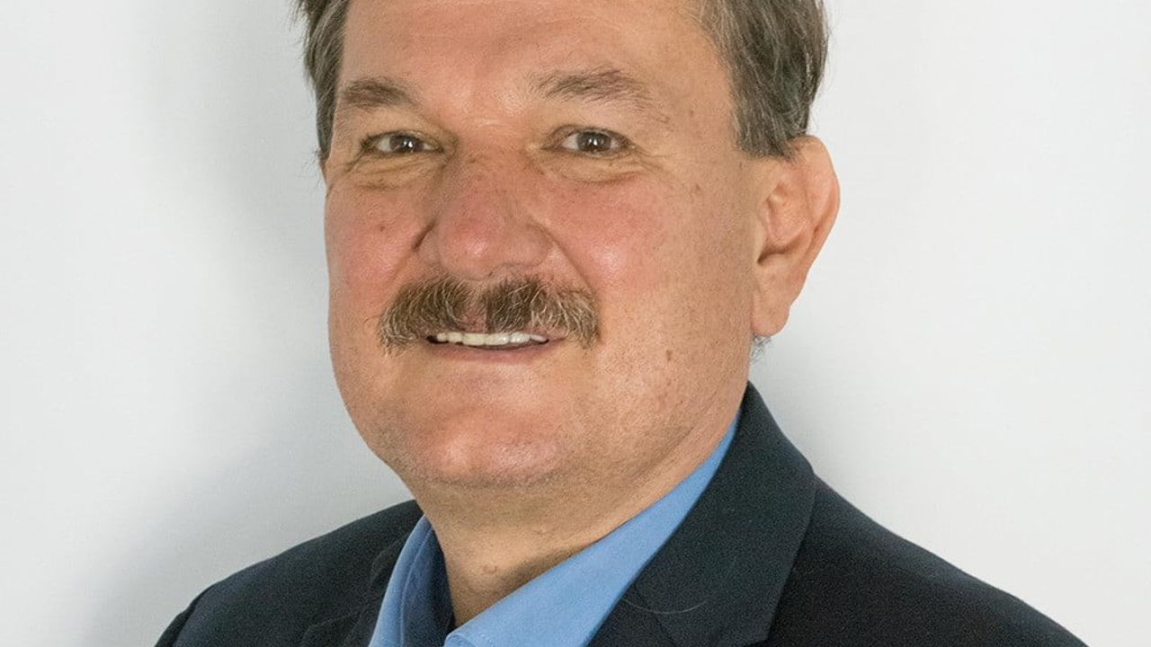 Prof. Dr. Cezmi Akdiş: Modern Yaşamın Kimyasalları Epitel Bariyerini Zayıflatıyor ve Kronik Hastalıkları Tetikleyebilir