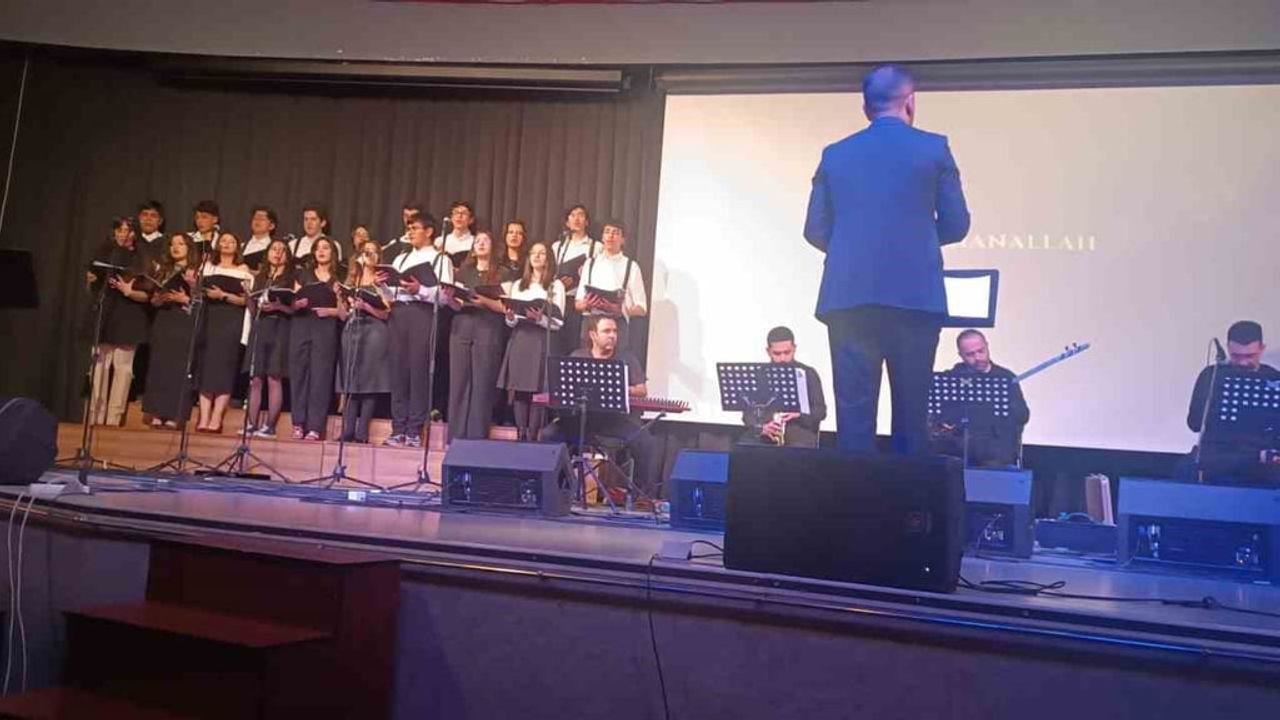 Prof. Dr. Necmettin Erbakan Fen lisesi'nden 'Yeşilçam Müzikleri' Temalı Müzik Gösterisi