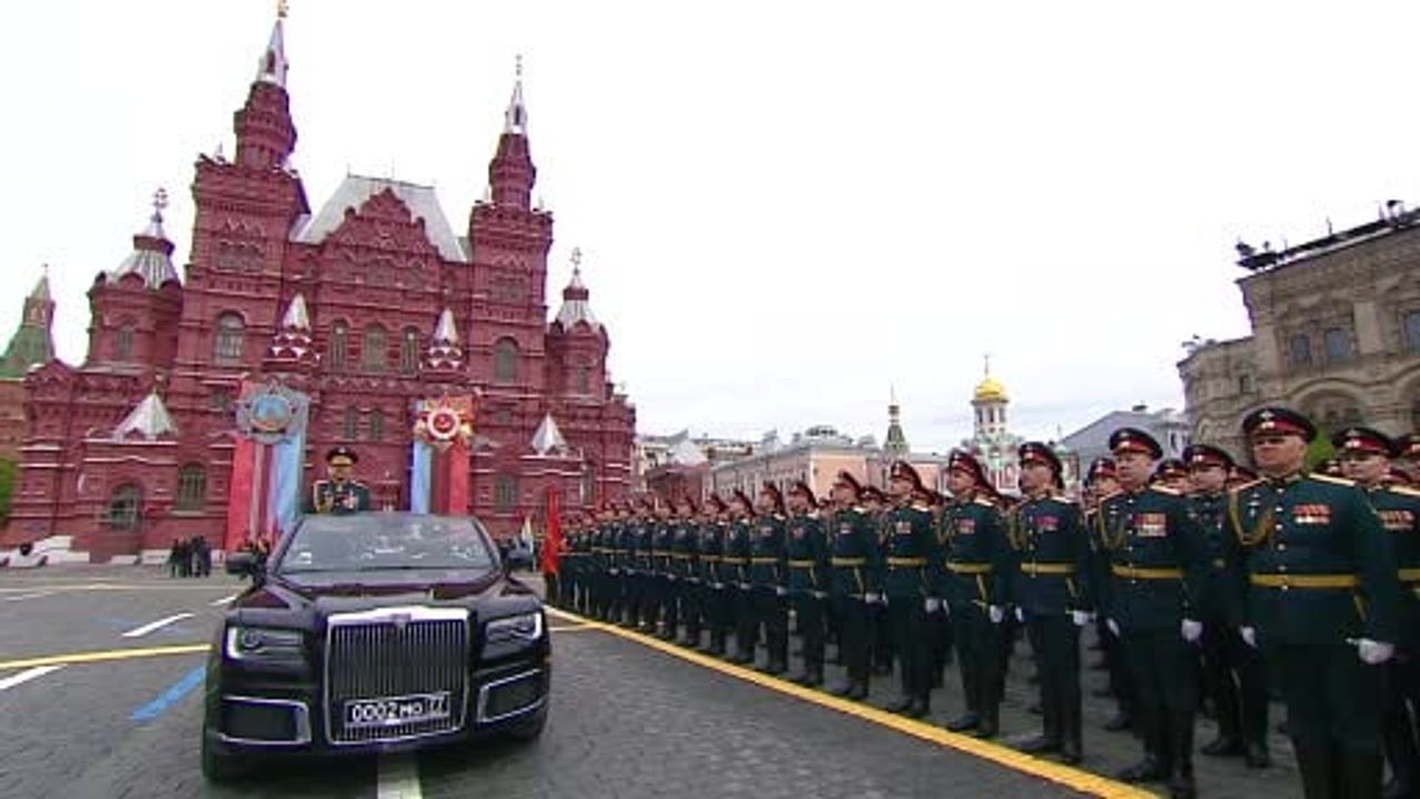Putin: 'Zafer her zaman bizimdi ve her zaman bizim olacak' — Moskova'da 9 Mayıs konuşması