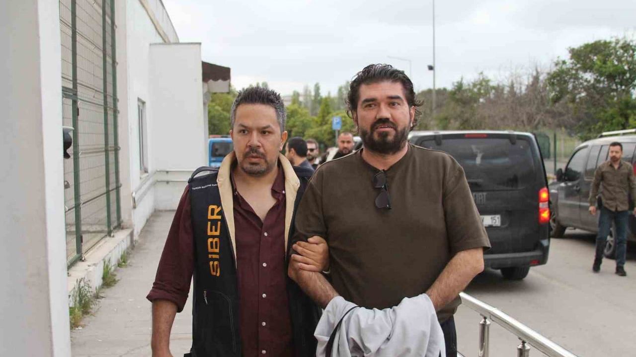 Rasim Ozan Kütahyalı Adana'ya Getirildi: Adana Merkezli 21 İlde 128 Gözaltı