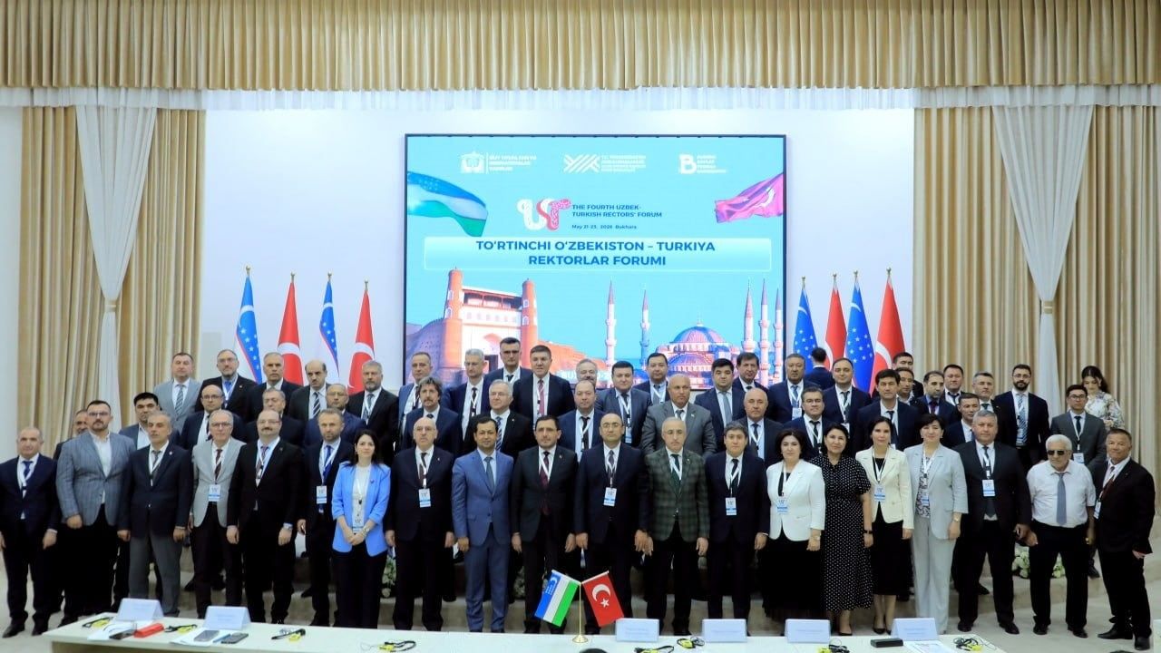 Rektör Adıgüzel Buhara’da Anadolu Üniversitesi’nin Açık ve Uzaktan Eğitim Vizyonunu Paylaştı