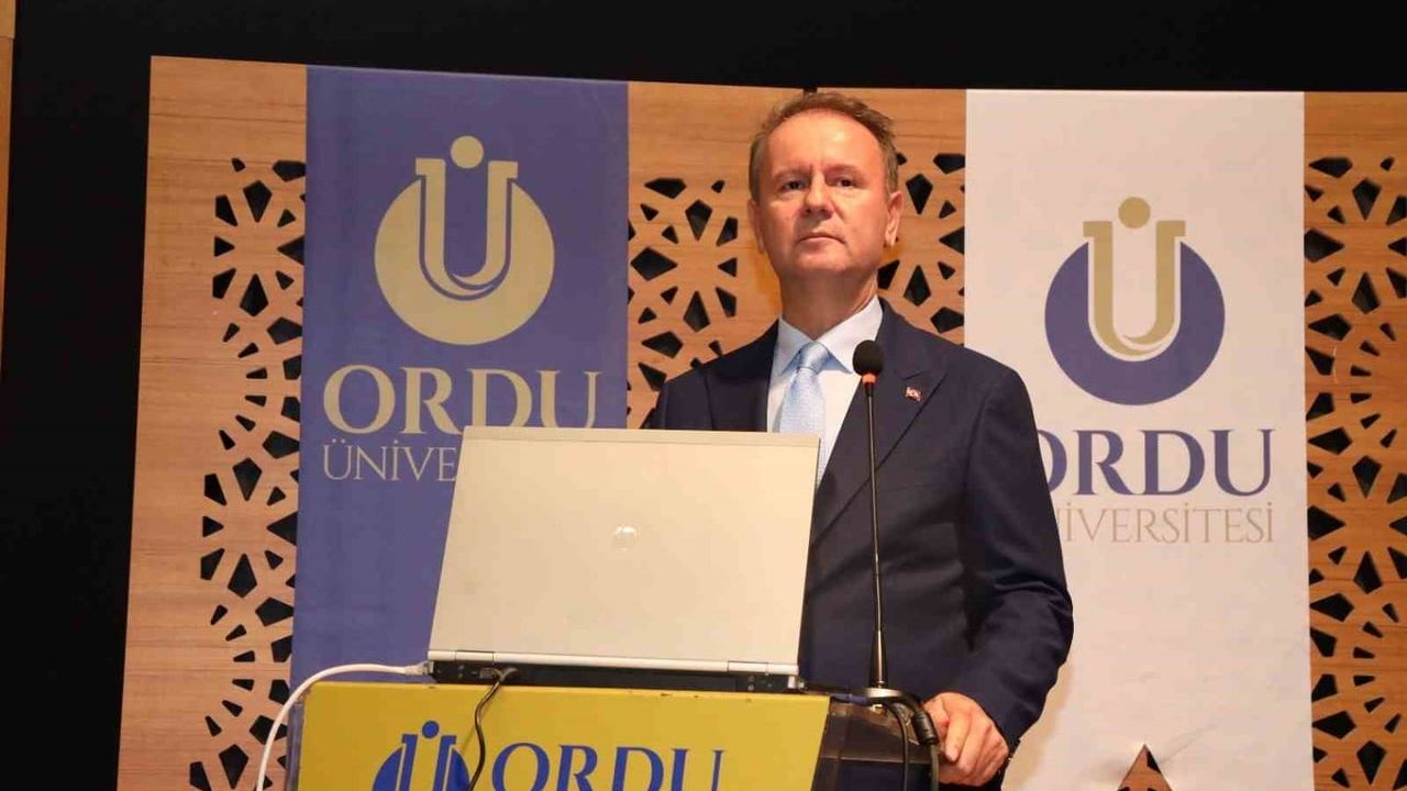 Rektör Prof. Dr. Orhan Baş: Hemşirelik Yapay Zeka ve Dijital Sağlıkla Bilimsel Bir Arenaya Dönüştü