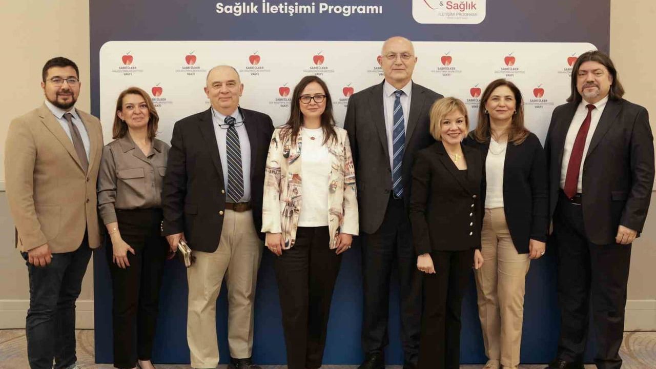 Sabri Ülker Vakfı'nın Beslenme ve Sağlık İletişimi Programı binlerce hekim ve eczacıya ulaştı