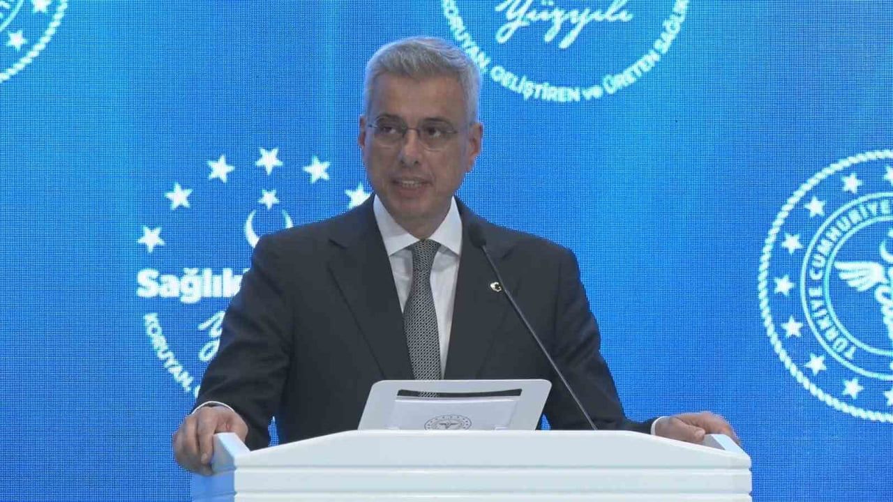 Sağlık Bakanı Memişoğlu: Hemşire ve ebe sayısını 330 bine çıkardık
