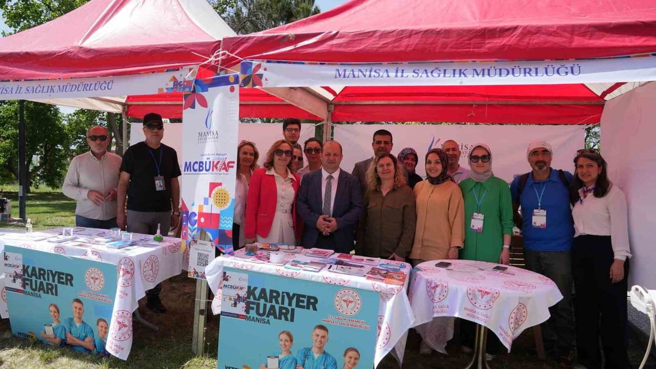 Sağlık Ordusu MCBÜKAF’26'da Gençlerle Buluştu: 112 ve UMKE Tanıtımları Yoğun İlgi Gördü