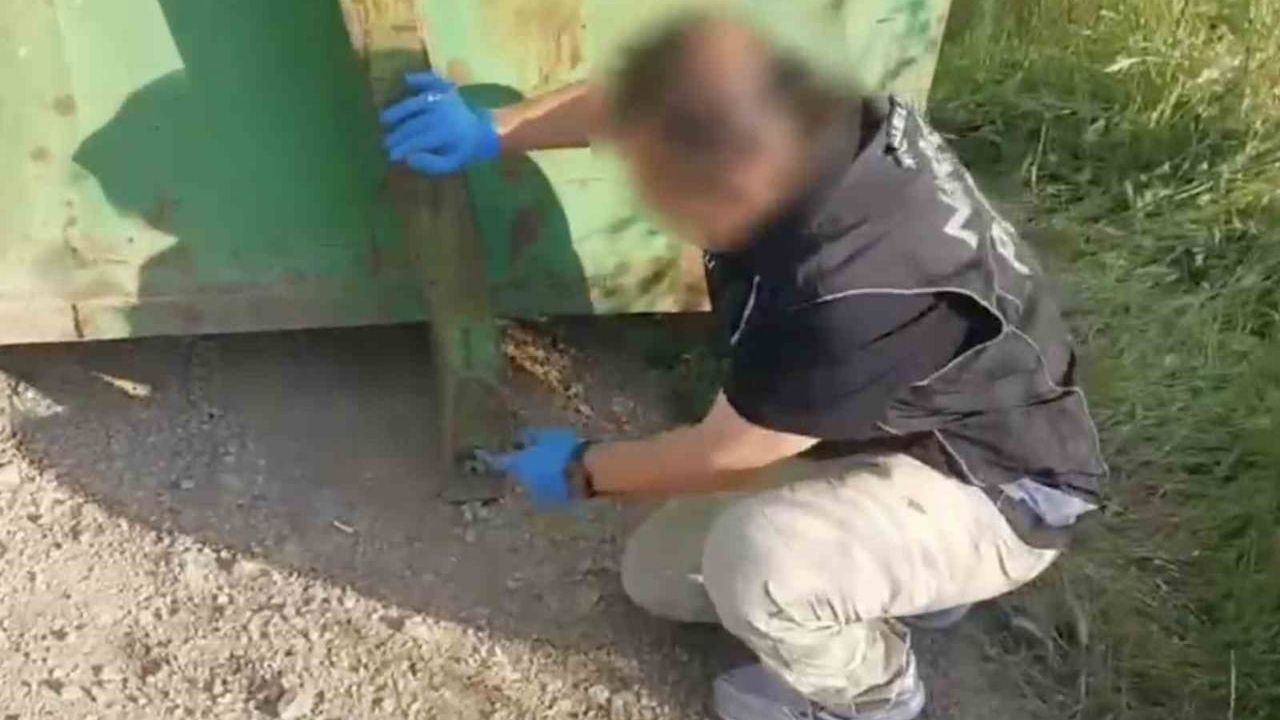 Sakarya merkezli uyuşturucu operasyonunda konteyner şasesinde gizli paket ele geçirildi, 5 kişi tutuklandı