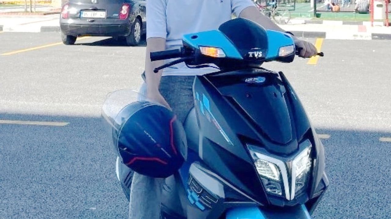 Salihli'de ehliyetsiz motosiklet kazasında 15 yaşındaki öğrenci yaşamını yitirdi