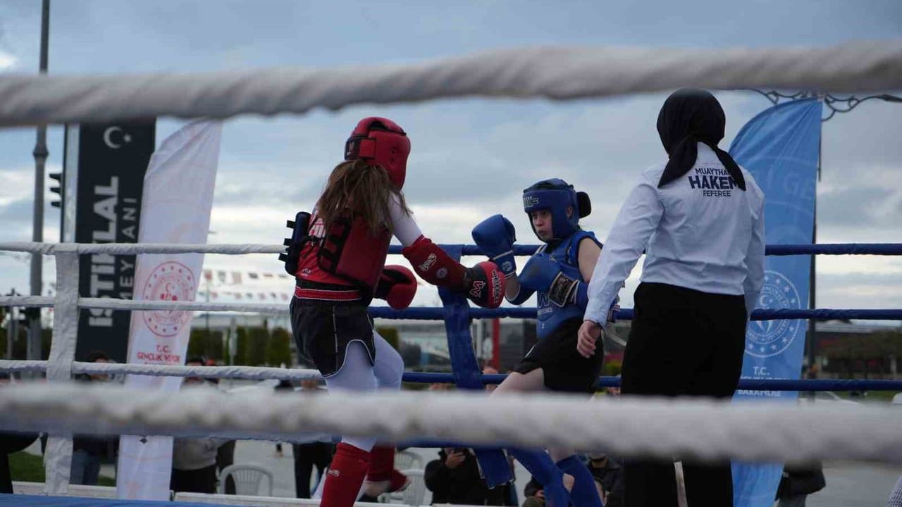 Samsun’da 19 Mayıs’ta İstiklal Meydanı’nda 17 Maçlık Muay Thai Turnuvası
