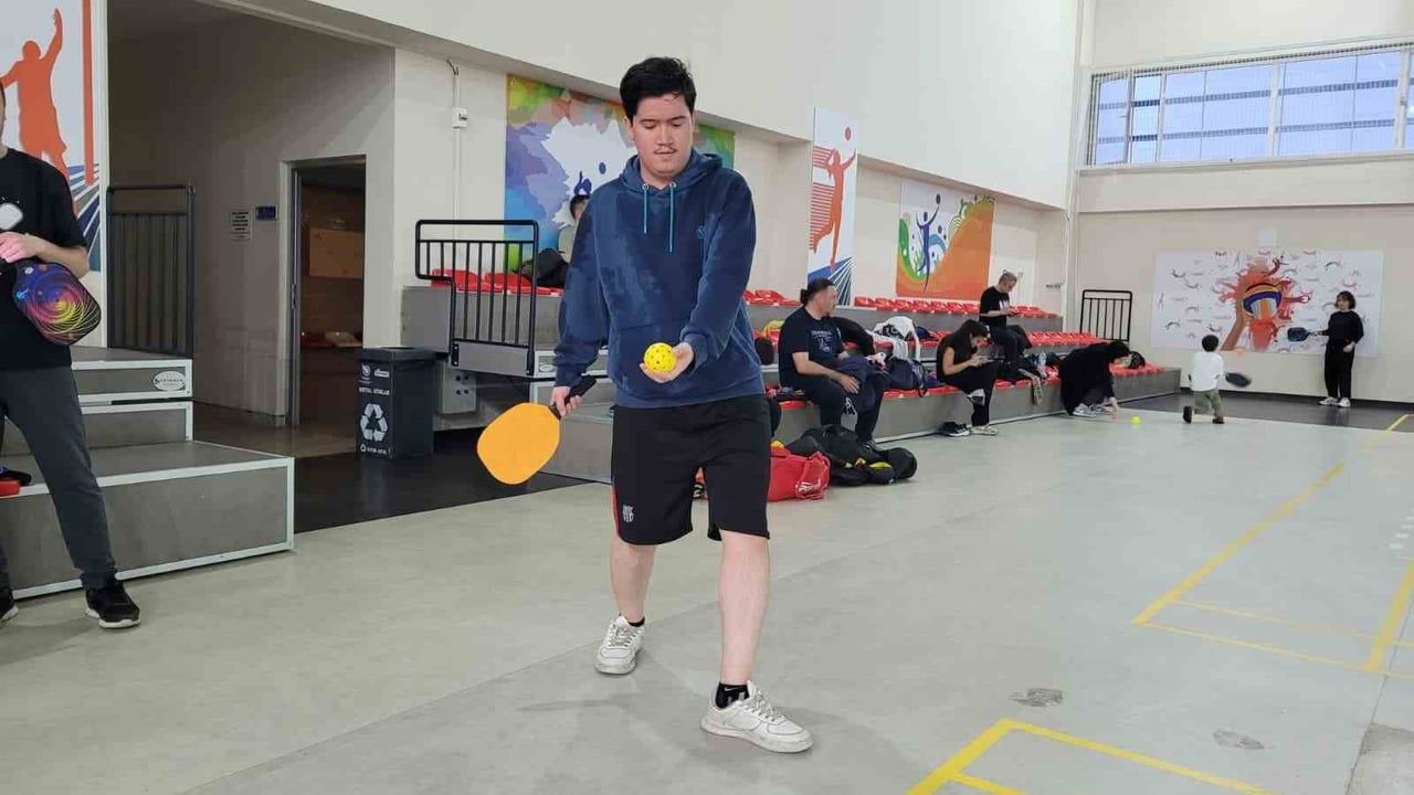 Samsun'da 'Dezenformasyona Karşı Harekete Geç' Pickleball Turnuvası düzenlendi