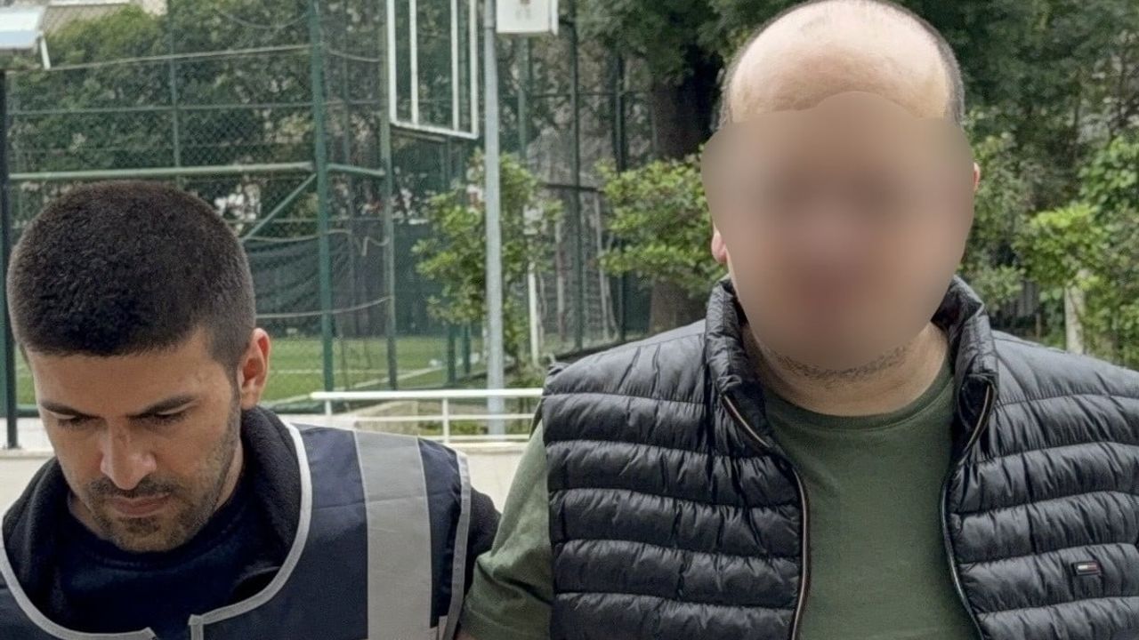 Samsun'da eşini ve oğlunu tehdit ettiği iddia edilen K.K. adliyeye sevk edildi