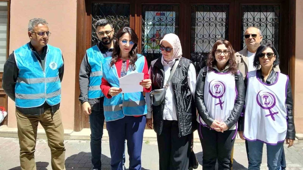 Samsun'da meslek örgütlerinden Hakkâri'deki psikoloğa bıçaklı saldırıya tepki