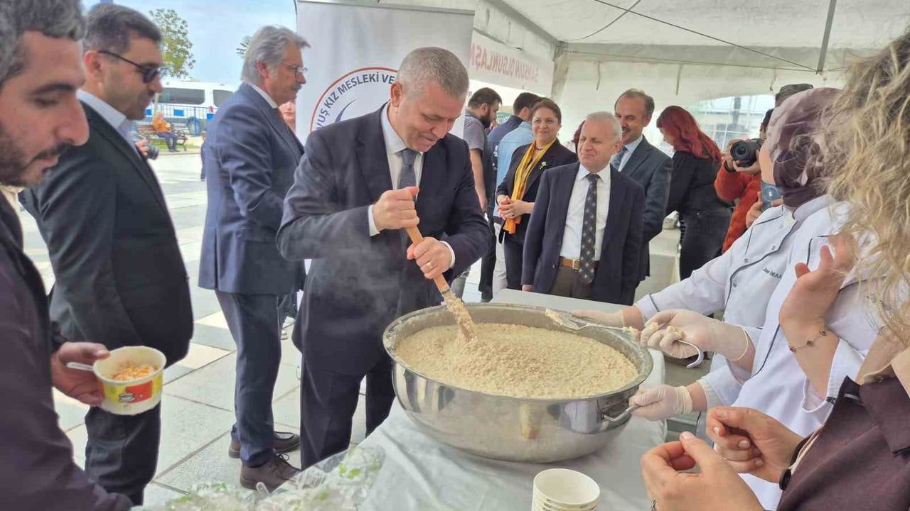 Samsun'da Türk Mutfağı Haftası'nda Yöresel Lezzetler Tanıtıldı