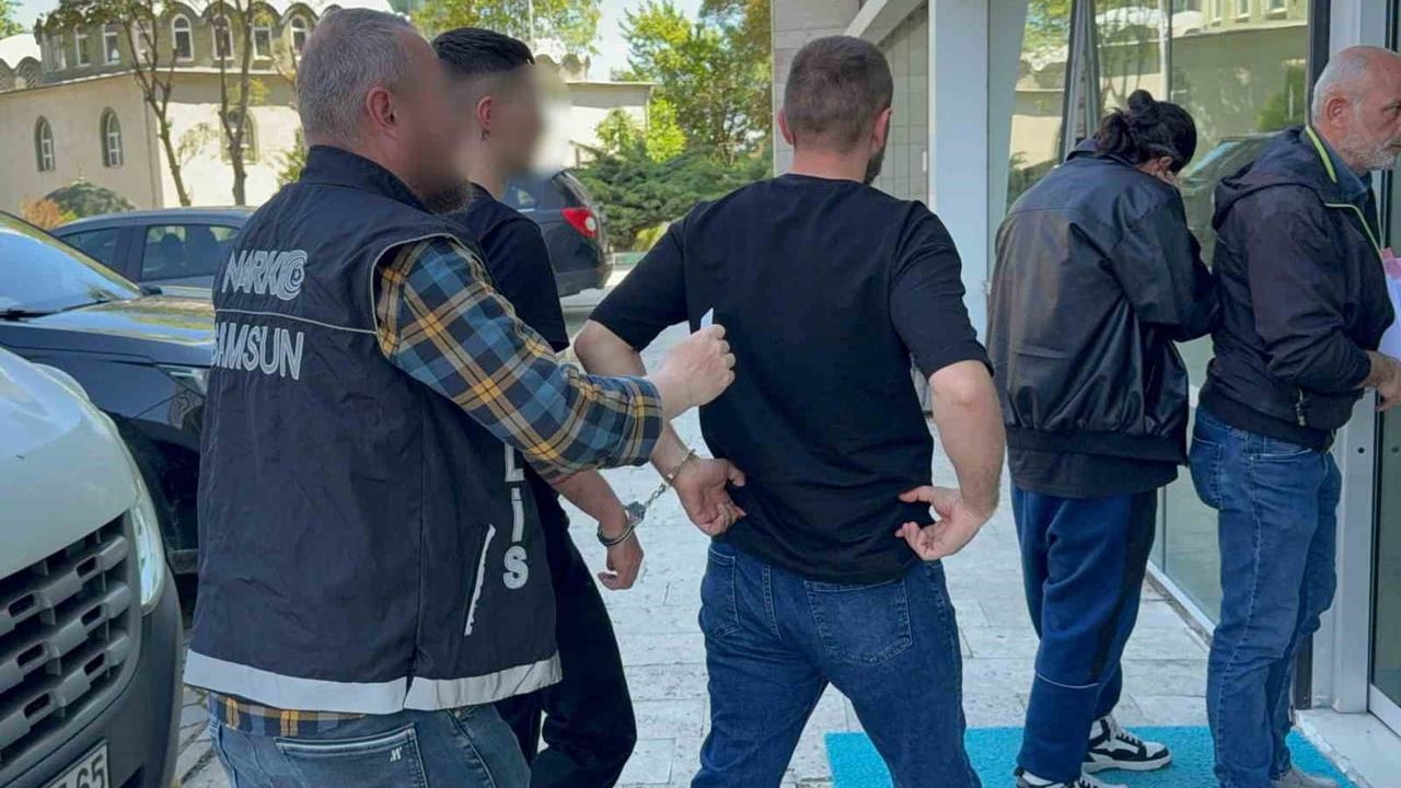 Samsun'da üç ayrı narkotik operasyonu: 8 kişi adliyeye sevk edildi