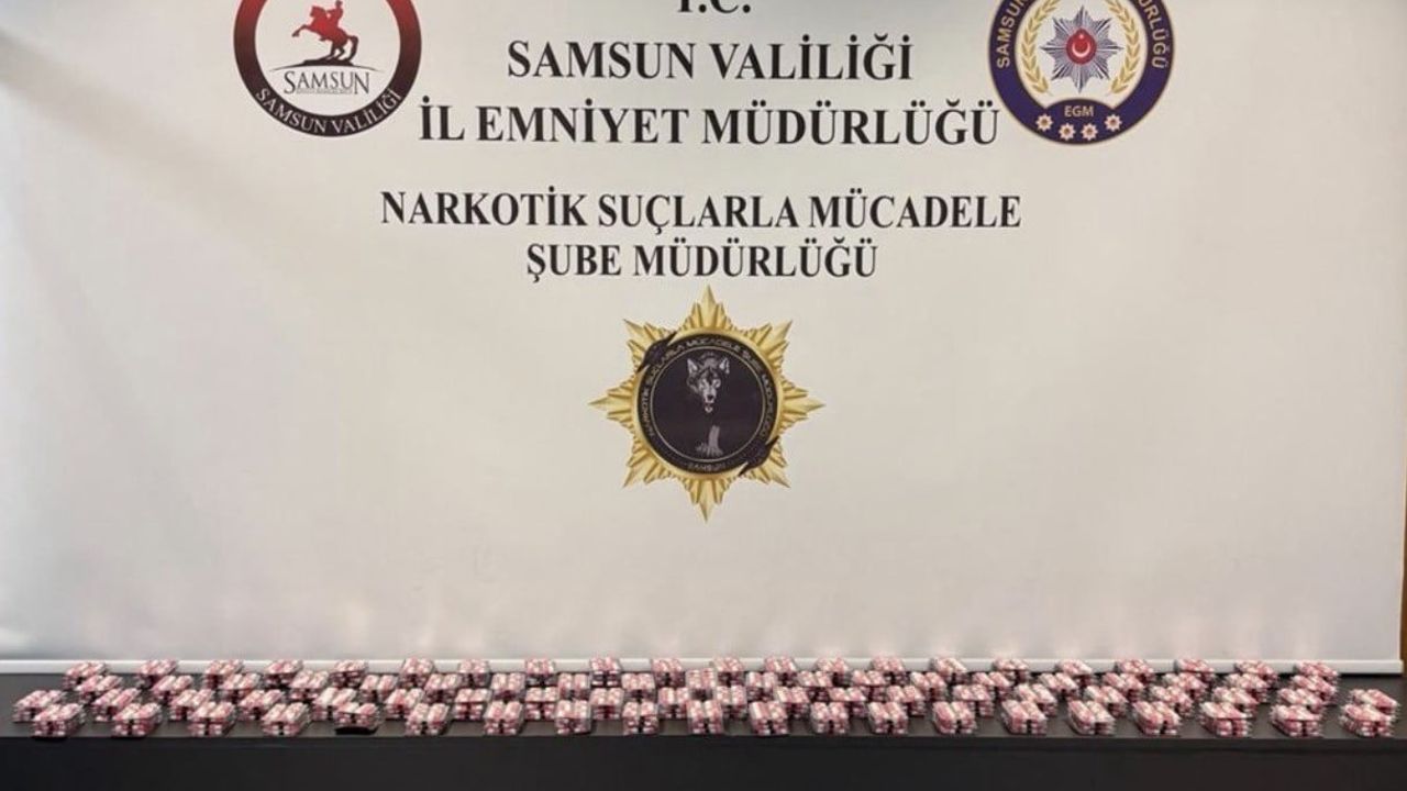 Samsun'da üç ilçede uyuşturucu operasyonu: 4 gözaltı, binlerce sentetik ecza ele geçirildi
