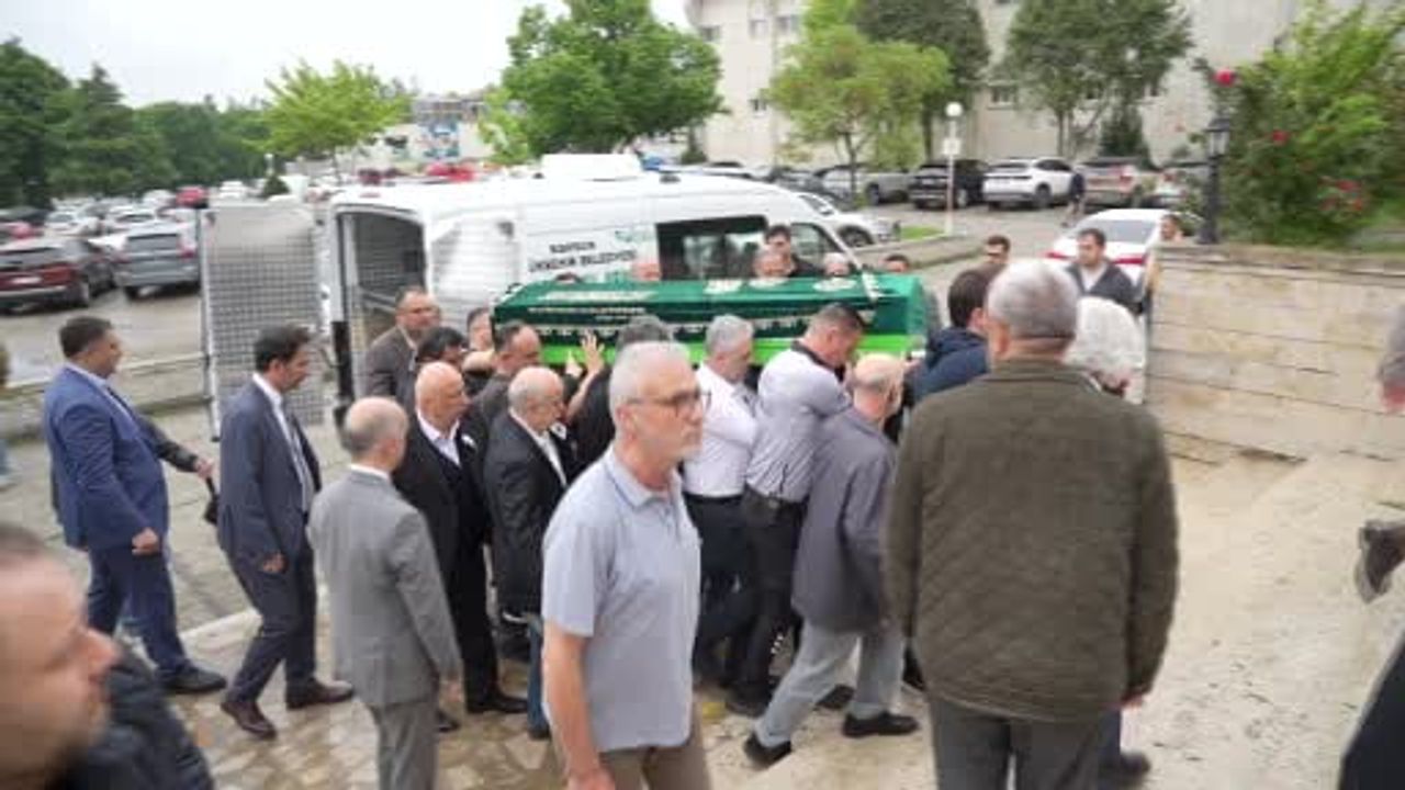 Samsun'da yaşamını yitiren OMÜ'lü beyin cerrahı Dr. Yunus Emre Durmuş için fakültede tören
