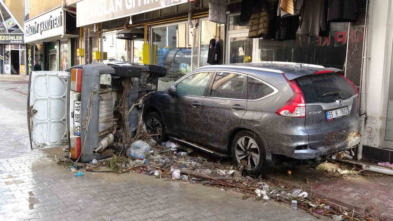 Samsun Havza'da selin etkileri gün ağarınca netleşti