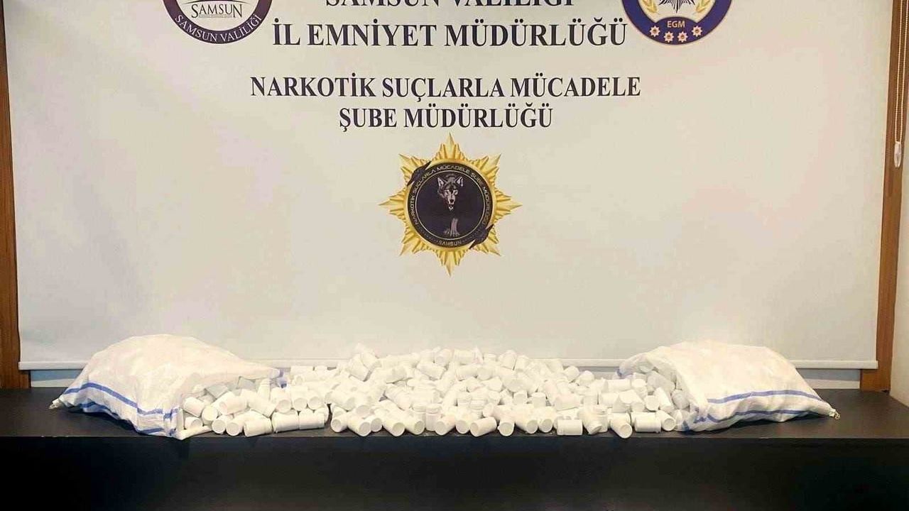 Samsun İlkadım’da Narkotik Operasyonu: 51.800 Uyuşturucu Hap Ele Geçirildi, 3 Kişi Gözaltında