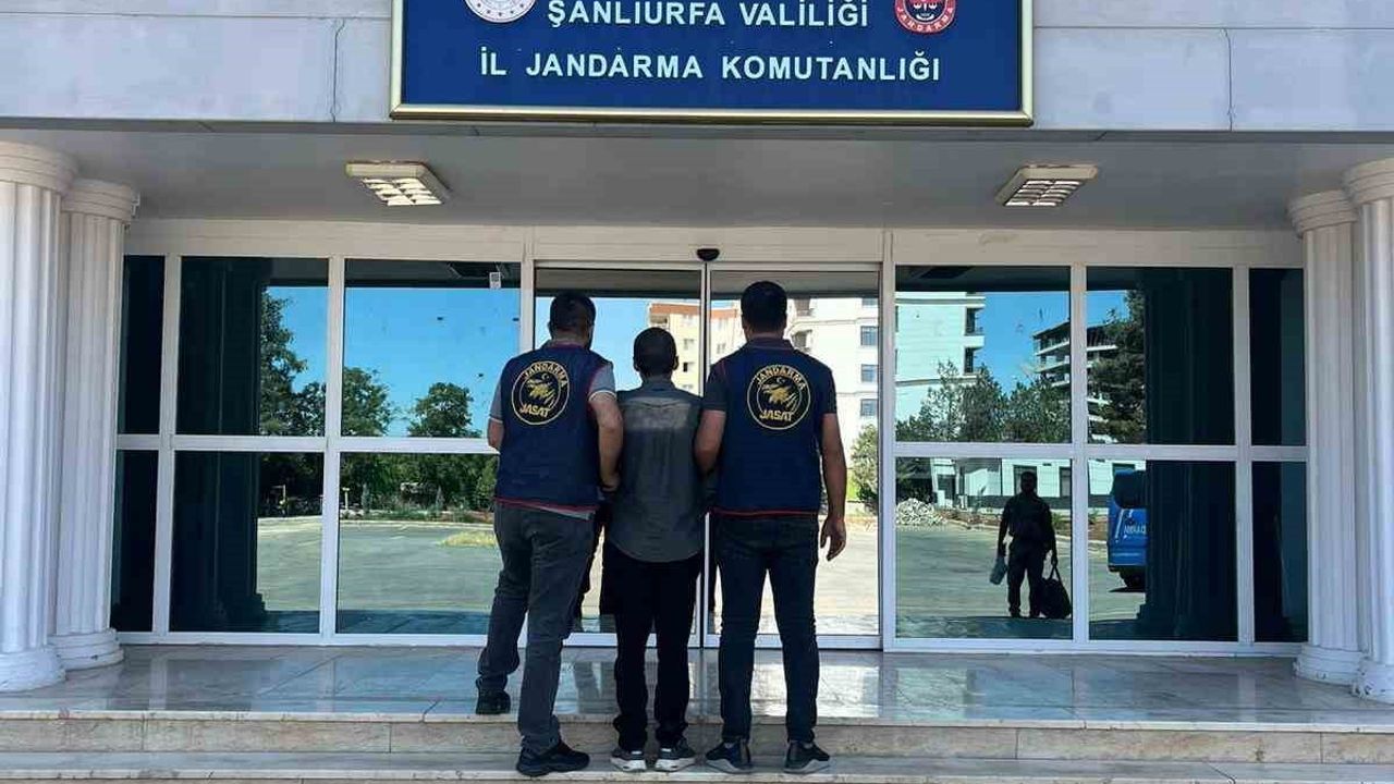 Şanlıurfa'da dolandırıcılıktan aranan şahıs JASAT tarafından yakalandı