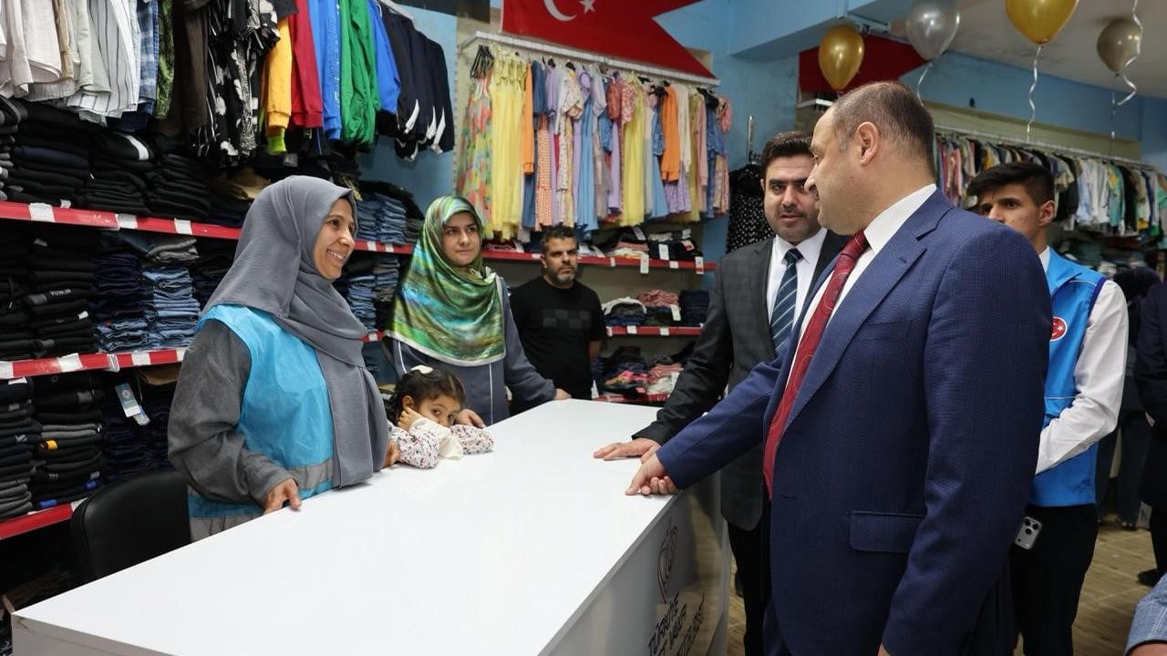 Şanlıurfa Eyyübiye'de İyilik Çarşısı hizmete açıldı