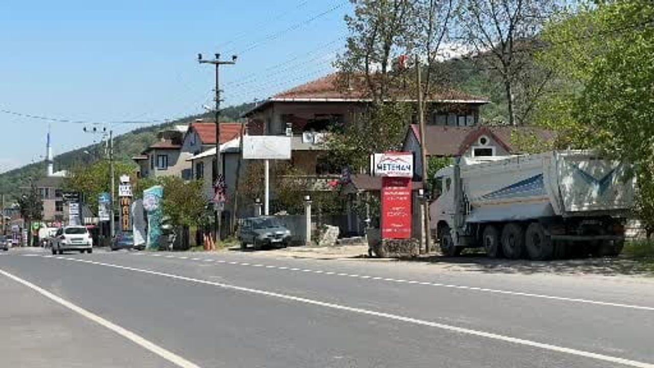 Sapanca'da belediyeye ait çöp kamyonunun ezdiği kadın hayatını kaybetti