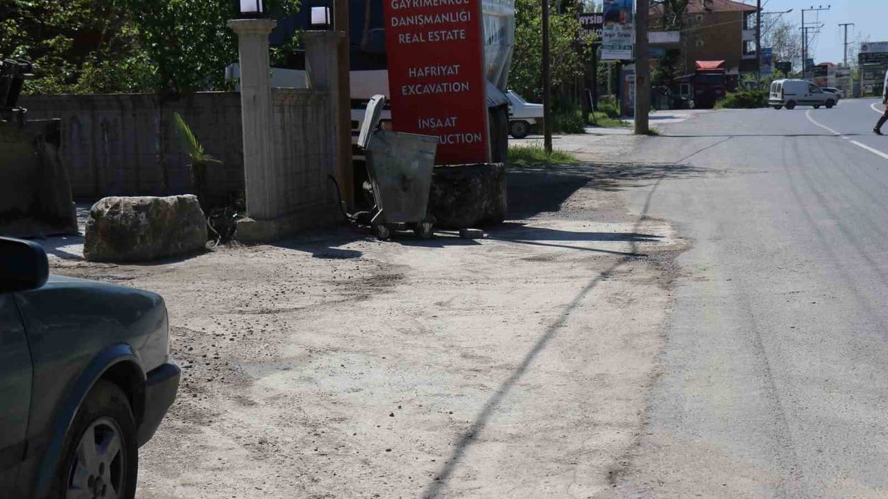 Sapanca'da çöp kamyonu altında kalan 31 yaşındaki kadın hayatını kaybetti