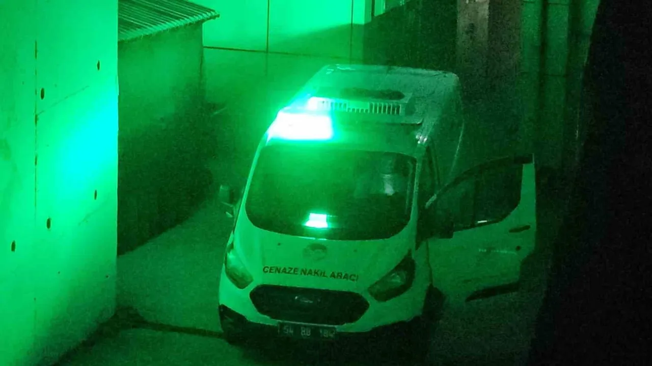 Sapanca'da lüks otelin kapalı havuzunda fenalaşan kadın hastanede hayatını kaybetti