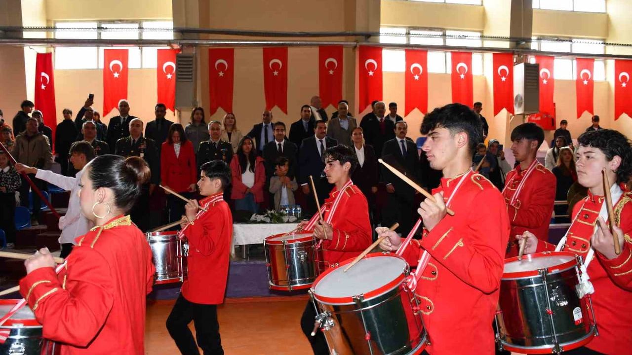 Sarıkamış’ta 19 Mayıs Atatürk’ü Anma, Gençlik ve Spor Bayramı coşkuyla kutlandı