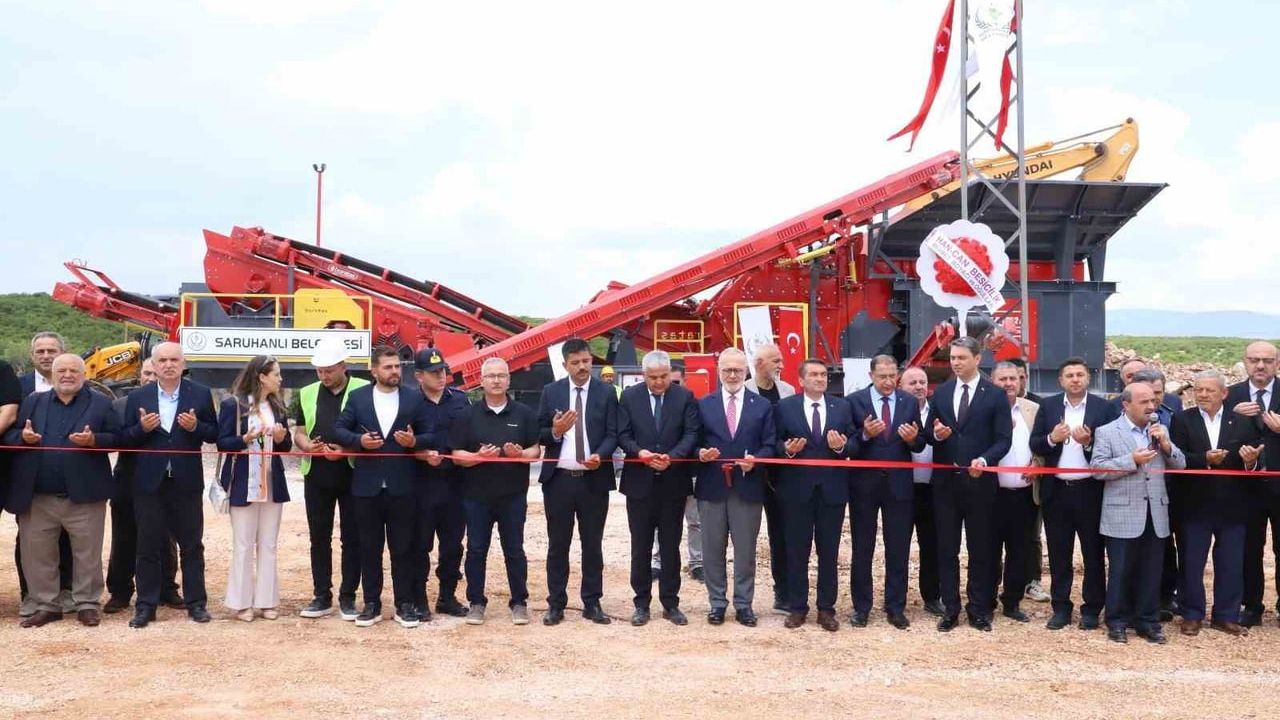 Saruhanlı'da aylık 26 bin ton kapasiteli Kalker Kırma ve Eleme Tesisi açıldı