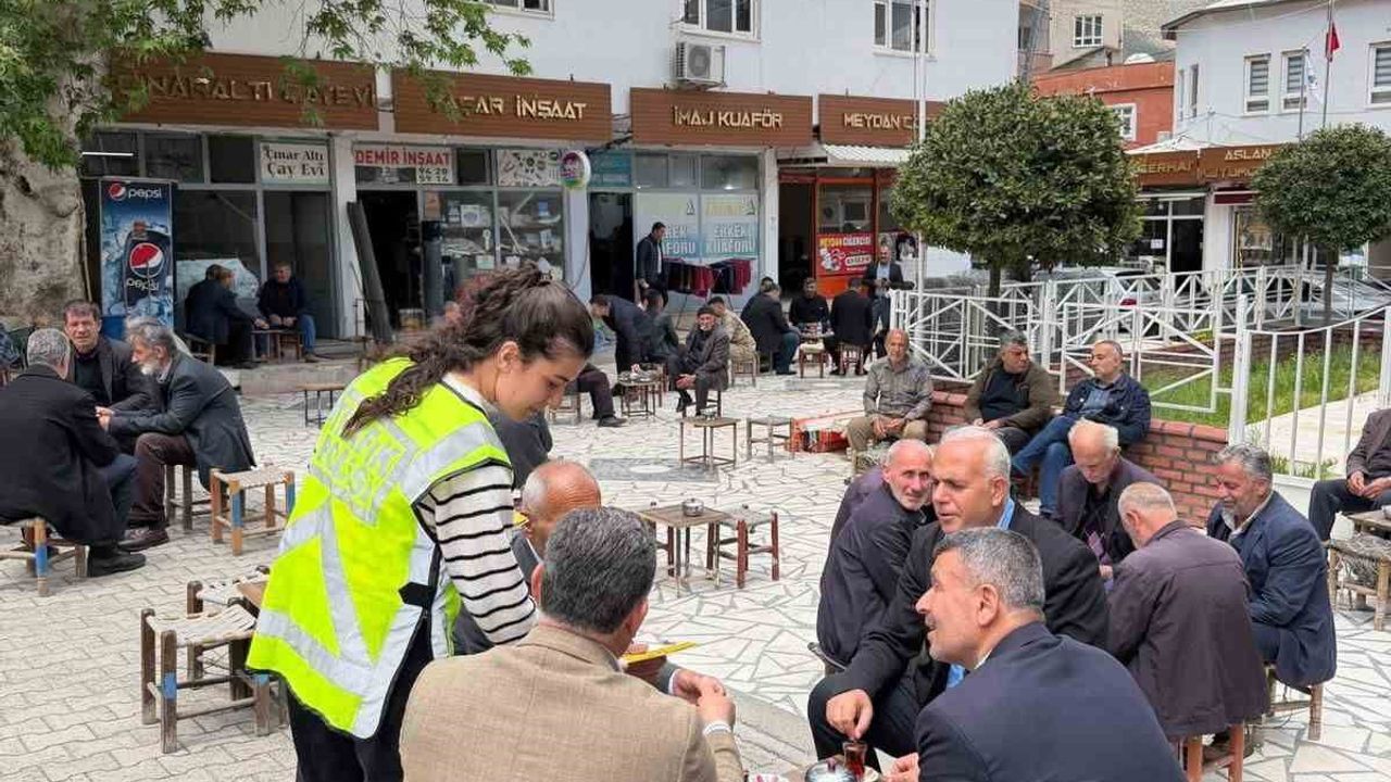 Sason'da Trafik Haftası etkinlikleri: Jandarma ve Emniyet ekiplerinden bilgilendirme