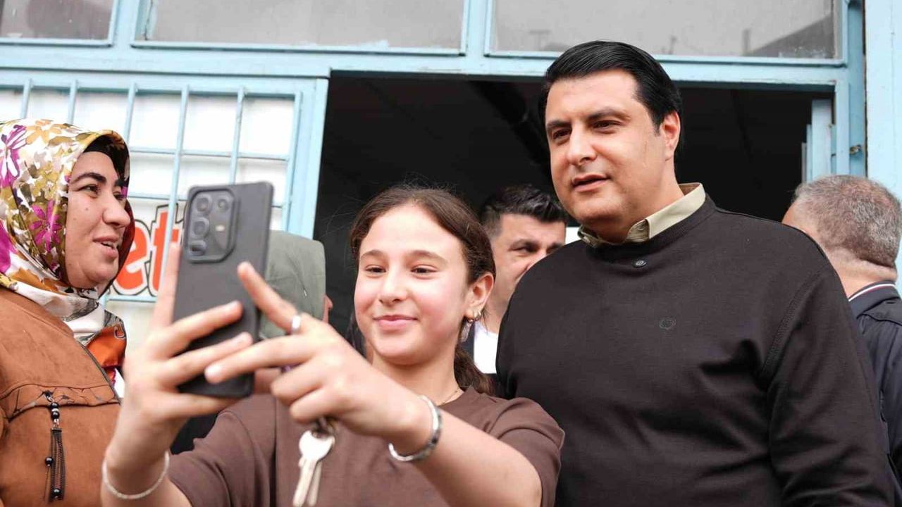 Şehitkamil Belediye Başkanı Yılmaz, Çıksorut ve Umut Mahallelerini Ziyaret Etti