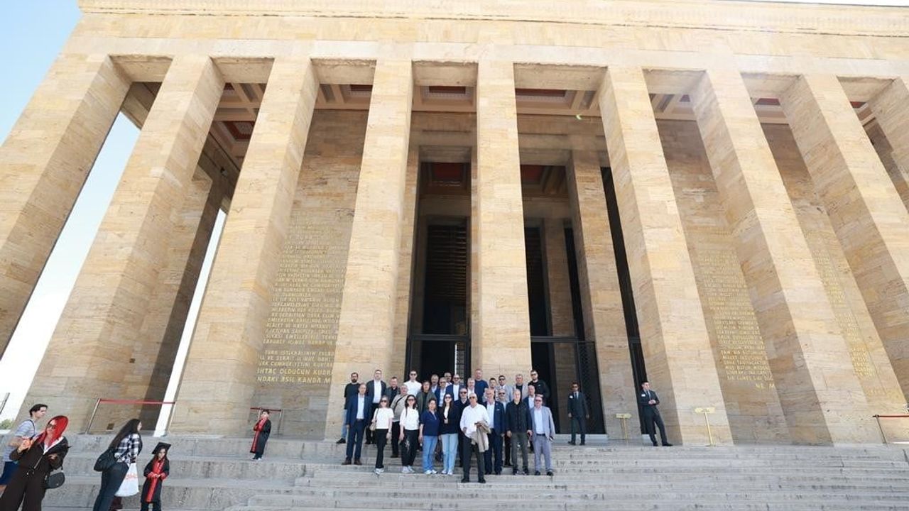 Şehzadeler Belediyesi Muhtarları Ankara'da: TBMM'de Özgür Özel ile Görüşme, Anıtkabir Ziyareti