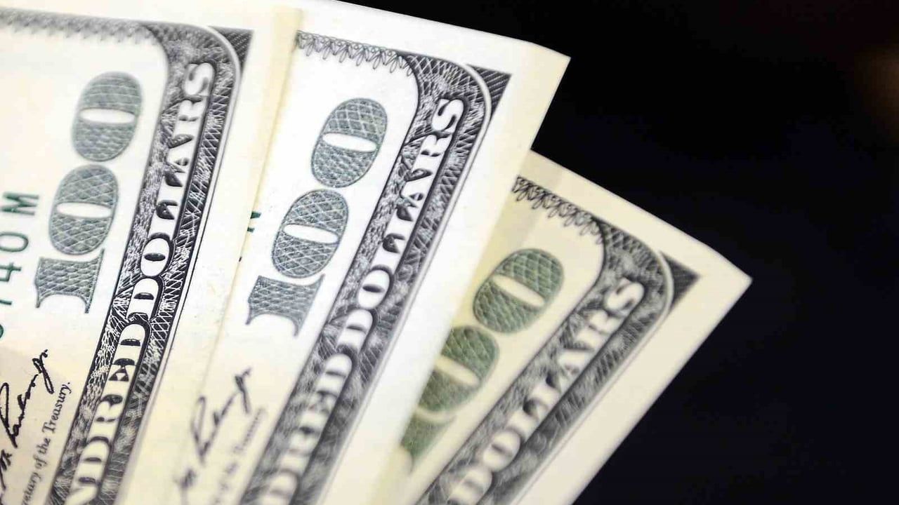 Serbest Piyasa Açılışı: Dolar 45,2440 lira, Euro 53,2960 lira