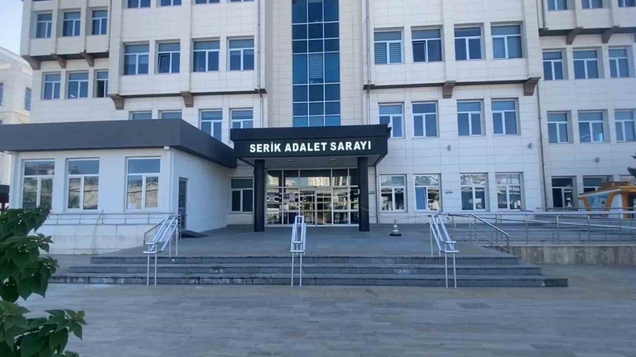 Serik'te tefecilik ve kara para aklama operasyonunda 7 kişi tutuklandı